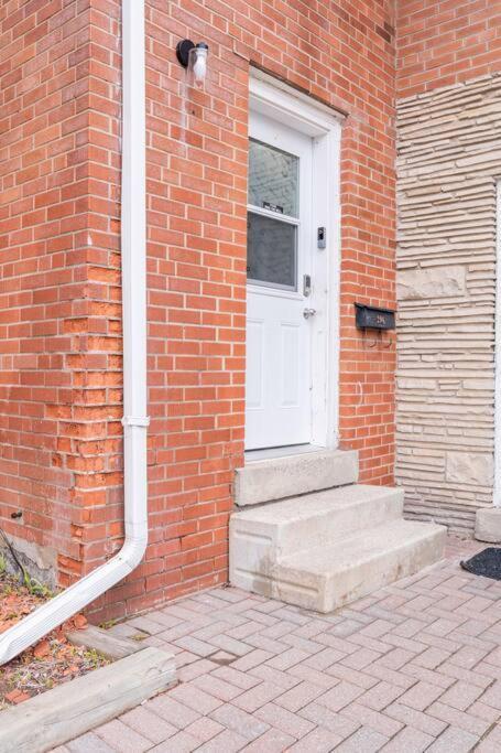 Harmony Home Near University Of Waterloo Extérieur photo