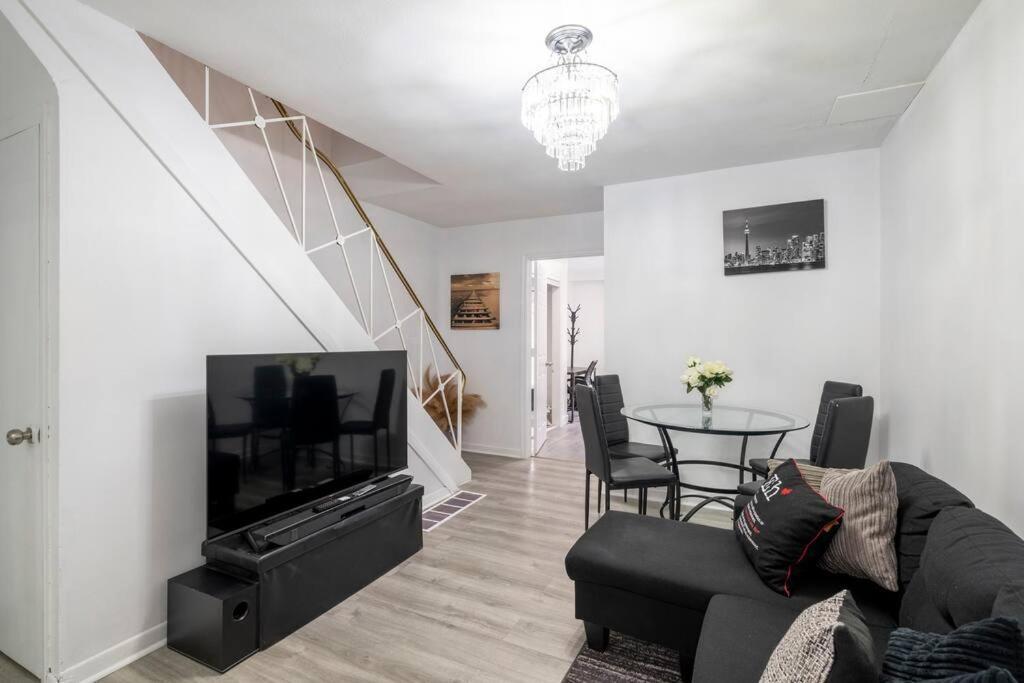 Harmony Home Near University Of Waterloo Extérieur photo