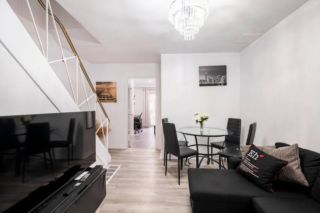 Harmony Home Near University Of Waterloo Extérieur photo