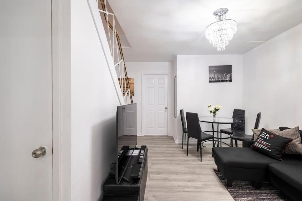 Harmony Home Near University Of Waterloo Extérieur photo
