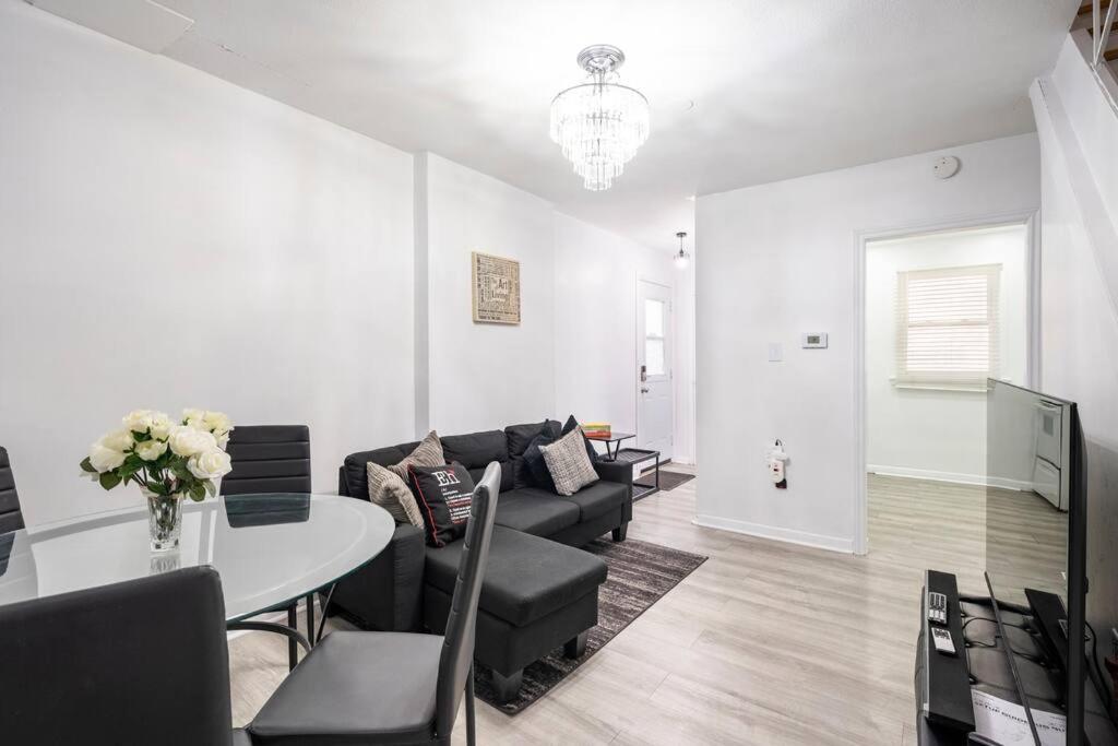 Harmony Home Near University Of Waterloo Extérieur photo