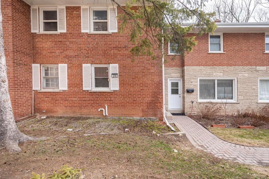 Harmony Home Near University Of Waterloo Extérieur photo